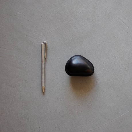 FROME / Leather Wrapped Stone / 029