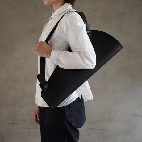 lille og stor / blomst (L) / black (cont別注)