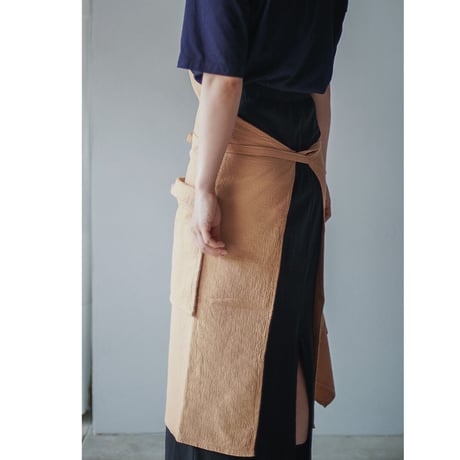 MARU TO / Packable Apron / cacao husk