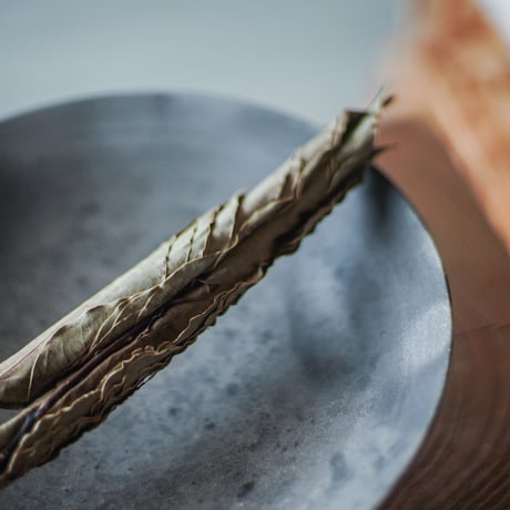 Yohaku / Japanese smudge stick (クスノキ)