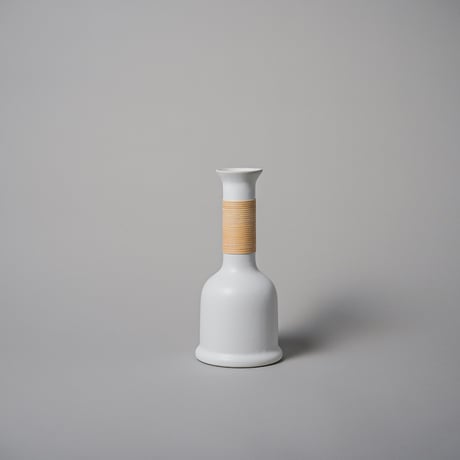 NOTA&design / JUGGLING VASE / white