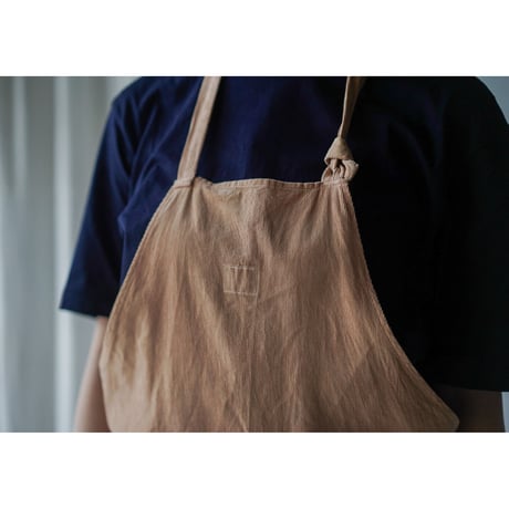 MARU TO / Packable Apron / cacao husk