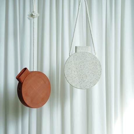 NOTA&design / VASE / cray