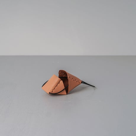 lille og stor / trekant (short) / camel