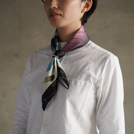 pink pepper / scarf / Bloom