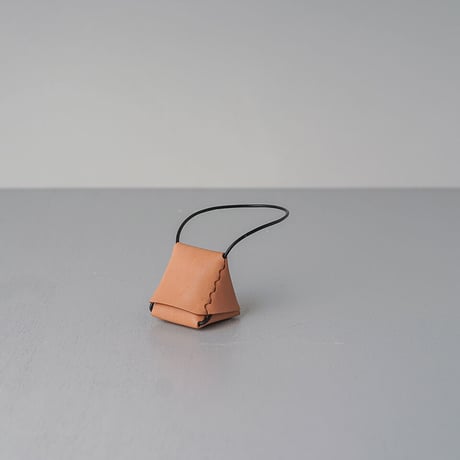 lille og stor / trekant (short) / camel