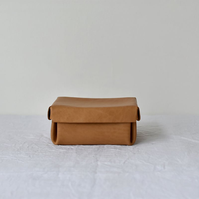 lille og stor / kasse (M) / camel | cont _ shee