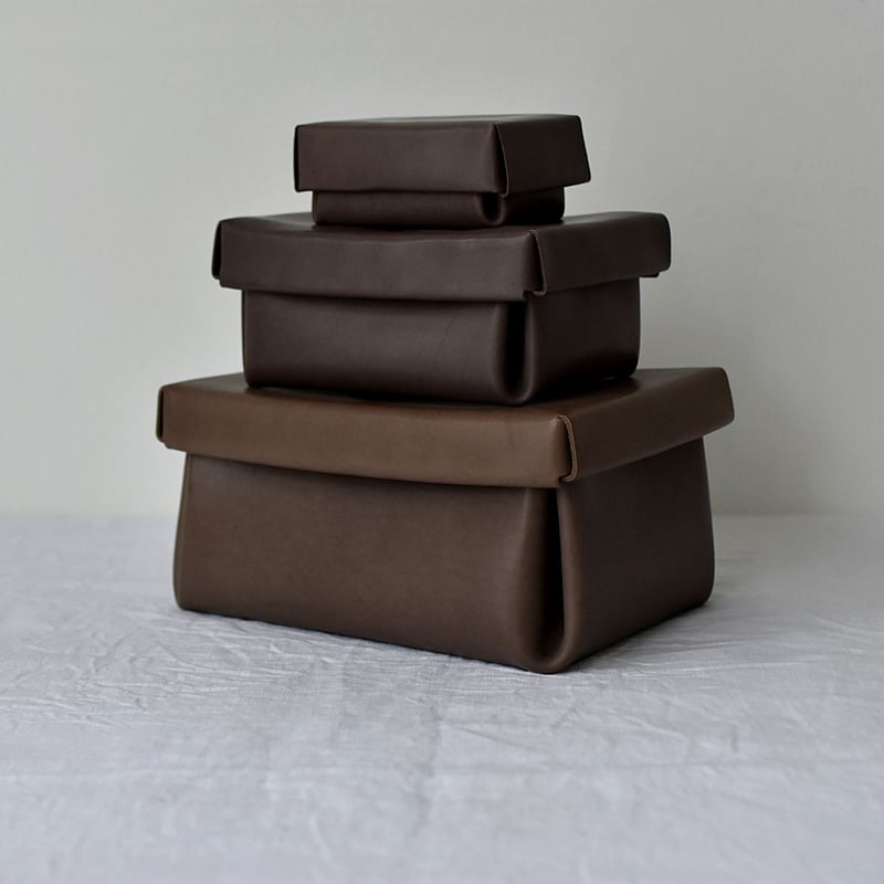 lille og stor / kasse (S) / brown | cont _ shee