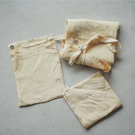 MARU TO / Packable Apron / peanuts