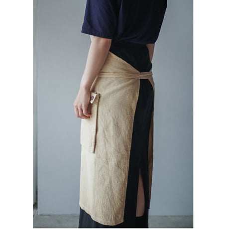 MARU TO / Packable Apron / peanuts
