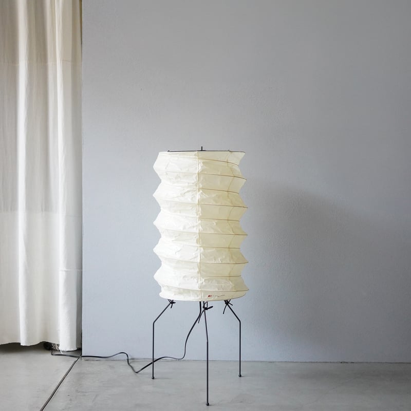 新品未使用AKARI イサムノグチ31N