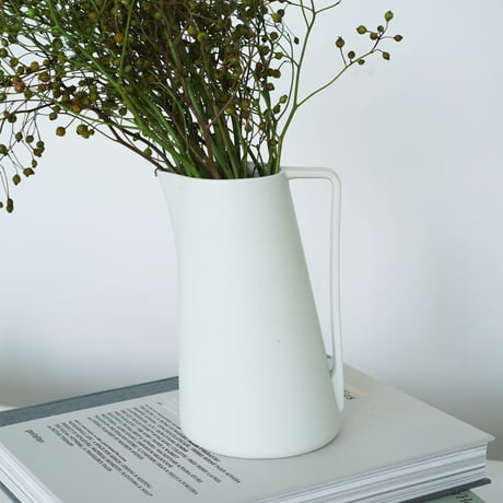 Pitcher L / Gray