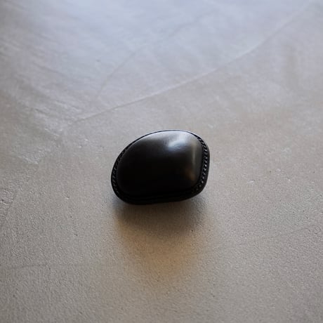 FROME / Leather Wrapped Stone / 116