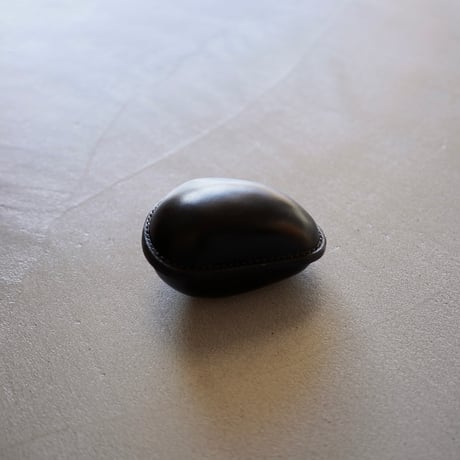 FROME / Leather Wrapped Stone / 029
