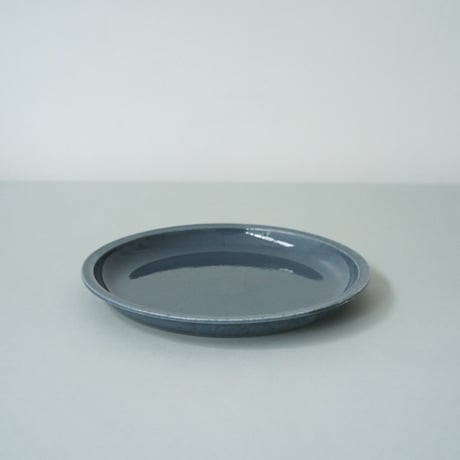 Plate 200 / Gray