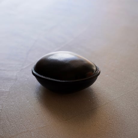 FROME / Leather Wrapped Stone / 083