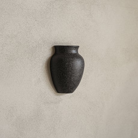 NOTA&design / WALL POT / black sand