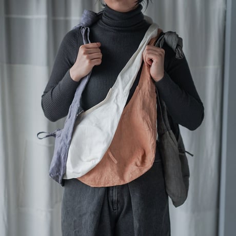 MARU TO / Dyed Linen Bag  (S) / 草木染め