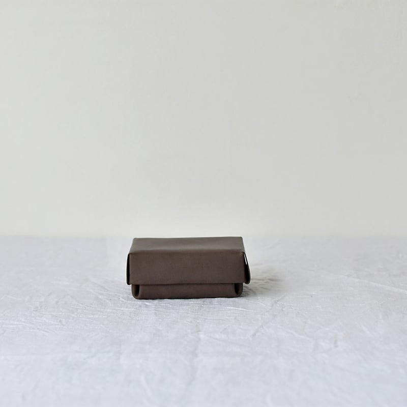 lille og stor / kasse (S) / brown | cont _ shee