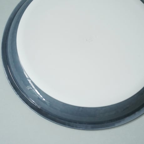Plate 200 / Gray