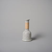 NOTA&design / JUGGLING VASE / sand