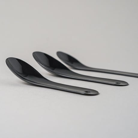 SARO / 琺瑯レンゲ / BLACK