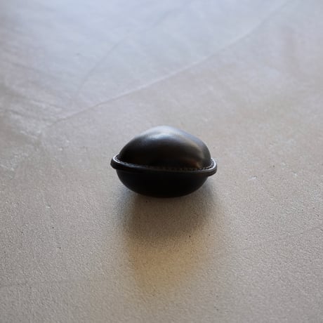FROME / Leather Wrapped Stone / 053