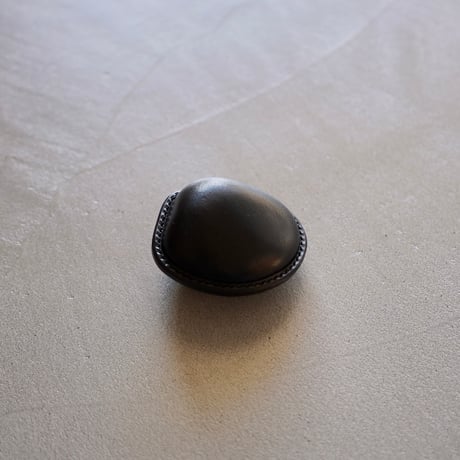 FROME / Leather Wrapped Stone / 116