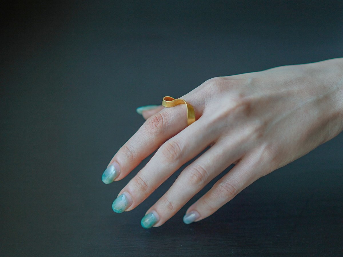SO/OBJECTS Mebius ribbon ring リング SO/OBJECTS / Mebius ribbon ring (blass) | cont