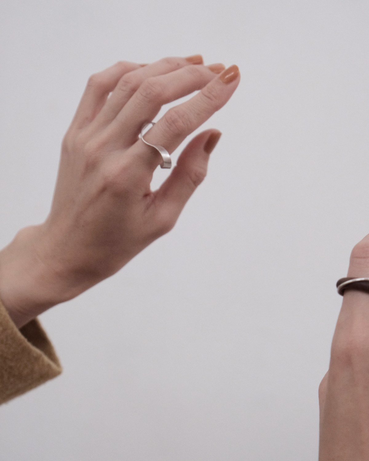 SO/OBJECTS / Mebius ribbon ring (silver) | cont