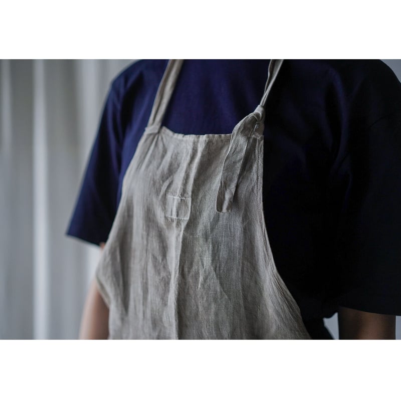MARU TO / Packable Apron / logwood / cont別注 | c