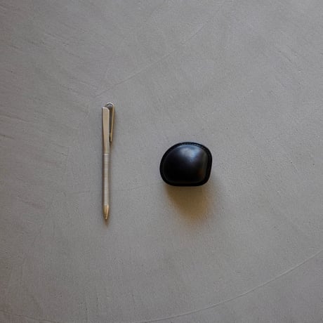 FROME / Leather Wrapped Stone / 116