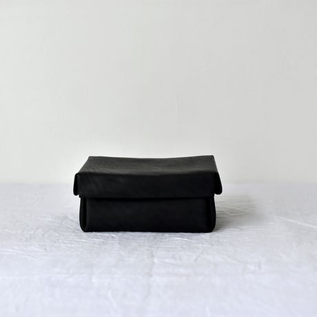 lille og stor / kasse (M) / black