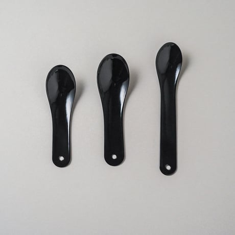 SARO / 琺瑯レンゲ / BLACK