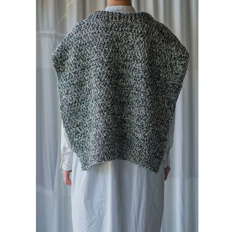 MARU TO / Handknit Cable Vest (2022AW) / MIX