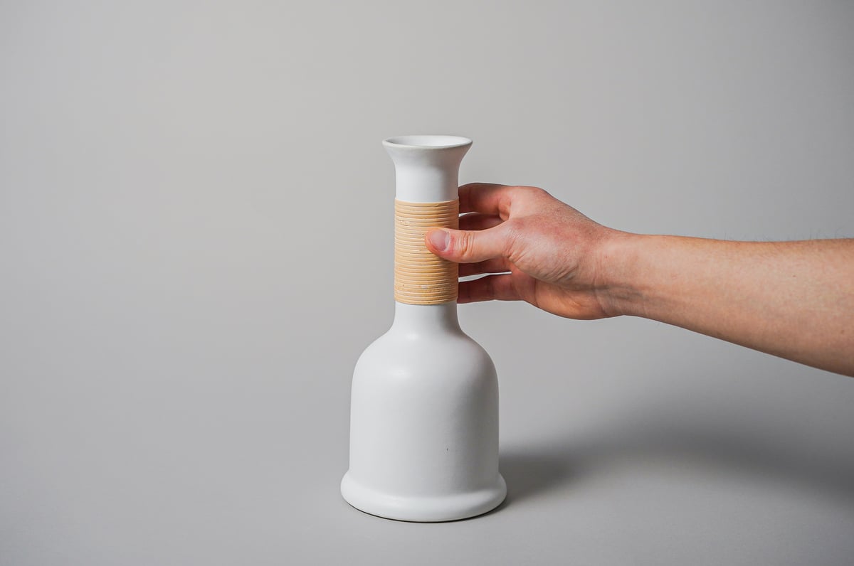NOTA&design / JUGGLING VASE / white | cont _ sh