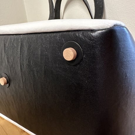 【 abiBag／J•Paper Leather 】 ダイニーマボストン