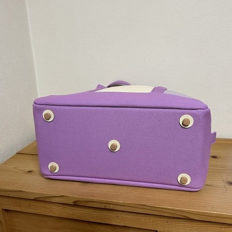 【 abiBag 1点限定品 】 ボストントート／ラベンダー／レザー底鋲付