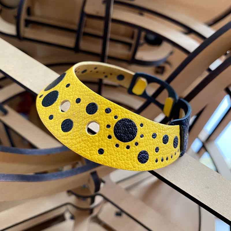 aibo & アクセサリー アイボのアクセサリー/ ニュースペーパー柄スタイ&キャップセット