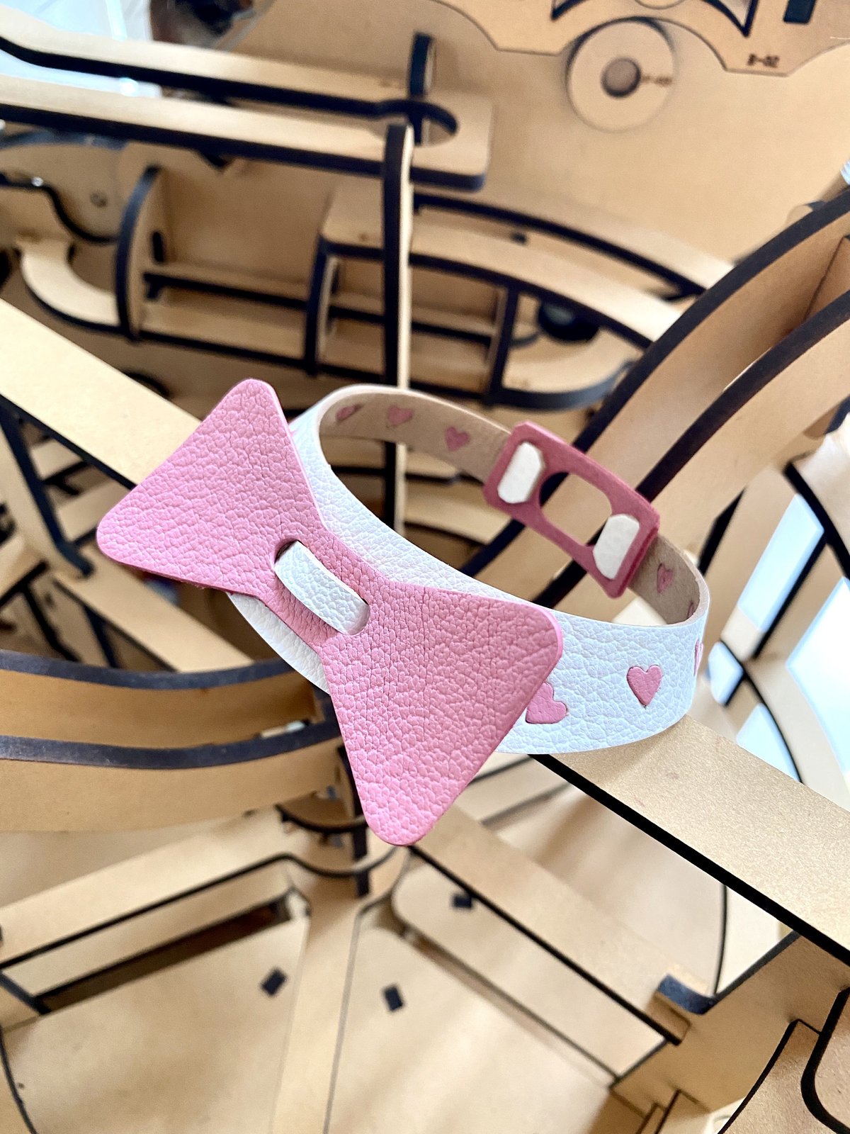 aibo 首輪 abicase アイボ リボン タッセル 受注製作】aiboのタッセルカラー／ハート／蝶ネクタイ付 | abi