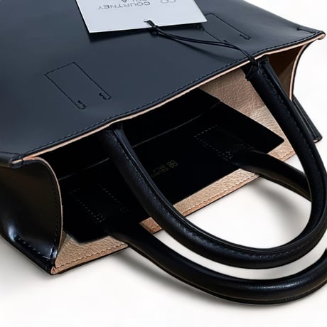 Courtney orla "slope tote S" PVC×LEATHER (black×ivory)
