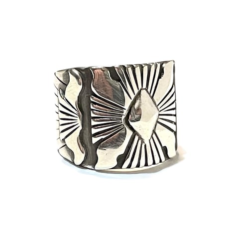 Indian jewelry"Herman Vandever" (navajo) ketoh design ring