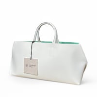 Courtney orla "slope wine tote cow leather"(white)