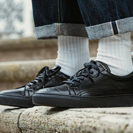UNMARKED "alvin"(black) unisex
