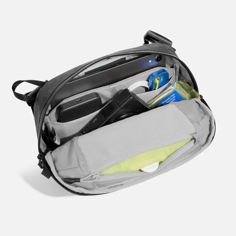 Aer "Day Sling 4 Ultra"(black)3.0L