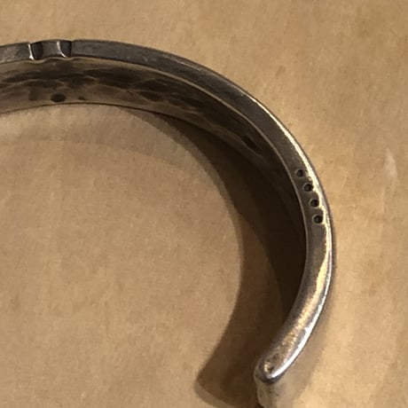 indian jewelry "Ivan Howerd(navajo)” stamped bangle