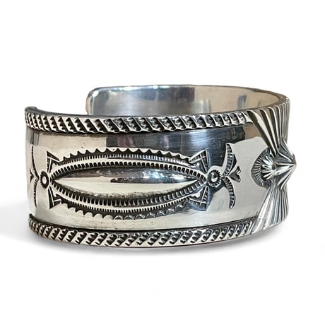 indian jewelry"Clendon Pete (navajo)"stamp work heavy gauge bangle