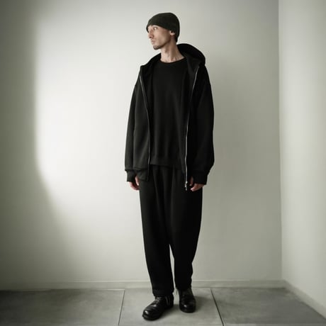 COLINA"CAPERTICA Premium Wool Fleece / Taperd Easy Pants"(OFF BLACK)unisex