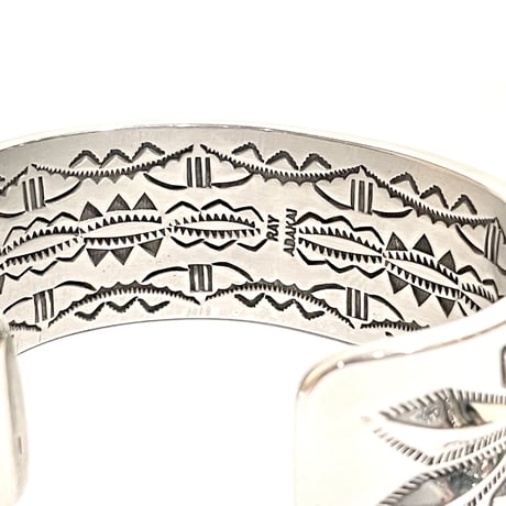 indian jewelry "Ray Adakai (navajo)” 1inc w-stamp wide bangle