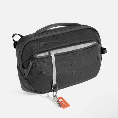 Aer "Day Sling 4 Max" (black)6.0L
